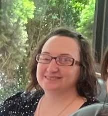 i'm a bi sexual chubby man hmu if that's ur thing if not fine