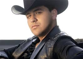 Así suena la tan esperada colaboración entre Christian Nodal y Belinda