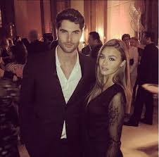 Su etsy trovi 12 leon draisaitl in vendita, e costano in media € 32,41. Celeste Desjardins On Twitter Itsnickbateman And I At The First Tiff Event Of The Night Hellomagazine Tiff Http T Co Uzzomiggem