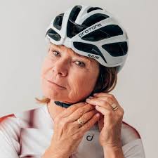 This Cyclist is Tackling Ageism in Sport, Celebrating the Beauty of Older  Athletes