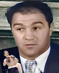 LEGEND. At just 5'10" and with the shortest reach of any heavyweight  champion, Rocky Marciano would fall under today's Cruiserweight limit.  Despite these natural disadvantages and a late start in boxing at