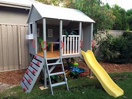 Kids Timber Cubby House Versteckspiel Fur Kinder In Brisbane Kids Rule Our Worl Spielhaus Selber Bauen Kinder Garten Spielhaus Garten