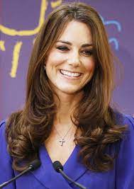 Before leaving for pakistan, kate middleton changed her hair color again, it's the second time in a few months that william's wife shows a new color.here are the photos and latest news on kate. Curly Hair Edition How To Get Hair Like Kate Middleton Style Context Kate Middleton Hair Rachel Hair Hot Hair Styles