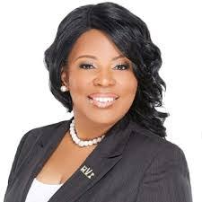 Pamela Stokes's Instagram, Twitter & Facebook