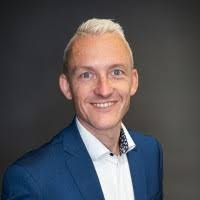 1300+ Profile mit dem Suchbegriff „Budde“