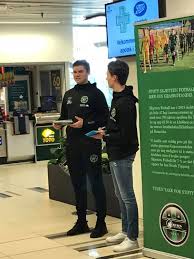 Skjetten senter er den naturlige møteplassen i skjettenbyen skjetten senter har også et bredt spekter av helsetilbud. Vi Star Pa Skjetten Senteret I Dag Fra Skjetten Fotball Facebook