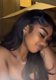 Sandra and Blue Aiva's Controversial Clash