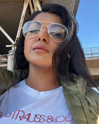 Cancelling my subscription coz I'm done with everyone's issues. Living a  life of peace ✌🏼😉