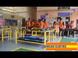 Video korporat kolej vokasional tanah merah yang dibangunkan pada bulan november 2013. Video Korporat Kolej Vokasional Tanah Merah Official Youtube