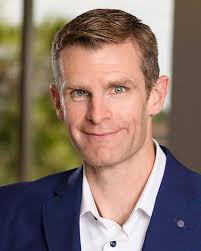 LASIK Specialist Robert Howard, MD