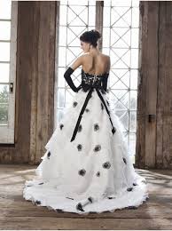 Maybe you would like to learn more about one of these? Exquisite Brautkleider Schwarz Weiss Mit Ruschen