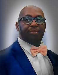 Tracy Bernard's Instagram, Twitter & Facebook