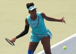 Both players were regularly doubled up, struggling for breath, amid some punishing rallies in the gruelling heat. Simona Halep Vs Venus William 2018 Rogers Cup Tennis Pick Preview Odds Prediction Sports Chat Place
