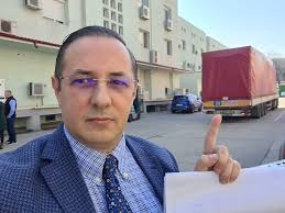 Un fost viceprimar al Bucureștiului și membru al Guvernului României face  afaceri cu măști de protecție