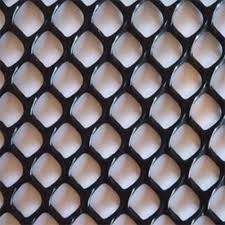 Die besten mesh im test und vergleich 2021. Amazon Com Garden Netting Plant Vegetables Net Pvc Coated Plastic Garden Fencing Net Poultry Fence Chicken Wire Fence 0 4mx4m Black 1 Garden Outdoor