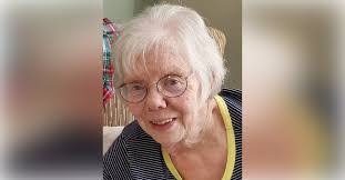 Stacey Clemons's Instagram, Twitter & Facebook