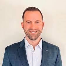 Chris Vosler's Instagram, Twitter & Facebook