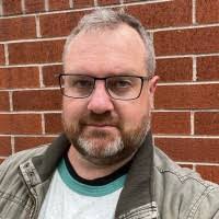 Andrew Revill's Instagram, Twitter & Facebook