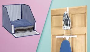 Мать семейства у бельевого шкафа. The Best Way To Organize Your Linen Closet
