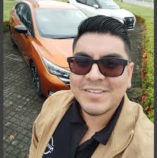 Juan Carlos Prados Asesor de ventas Nissan Comalcalco
