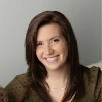 Karen Hofer's Instagram, Twitter & Facebook