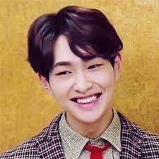 Onew — (온유) nom lee jinki (이진기) naissance 14 décembre 1989 (1989 12 14). Onew Pics Starryonew Twitter