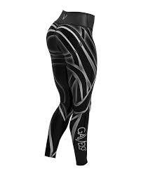 De Gavelo Liquorice Legging Is Werkelijk Prachtig De Lijnen Op Deze Legging In Combinatie Met De Iets Liftende Stof Geven Je Het P Outfits Mode Fitnesskleding
