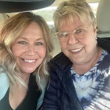 Have you tried Chicken Nick's at Duss Avenue Cafe in Ambridge?