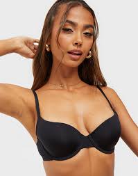 Dorina Michelle/Eco Demi