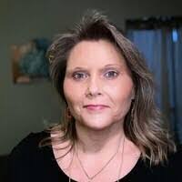 Mae Bowman's Instagram, Twitter & Facebook