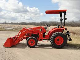 The steen enterprises kubota l4701hst tractor package has everything you need including kubota front end loader, 6′ jbar box blade, 6′ land pride rotary cutter, and 20′ trailer with brakes to safely pull it all.** Kubota Universal Canopy Iron Bull Mfg