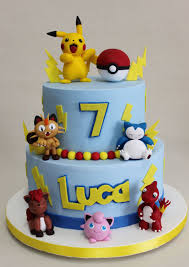 Bizcocho De Baby Shark Para Niño Pokemon Go Cake Violeta Glace Bolos Pokemon Festa De Aniversario Pokemon Aniversario Pokemon