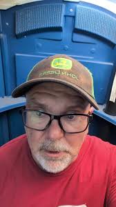 #stitch with @DADBODRUNNERS Now ppl are stealing my portable AirBnB's?  #wheresmark #runtok #portaloo #shitstorm