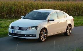 2012 Volkswagen Passat 3 6 4motion Euro Spec Pictures Photo Gallery Car And Driver Vw Passat Volkswagen Passat Volkswagen