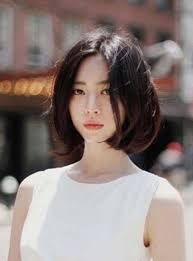 In some cases, it has the usual straight line. Korean Girl Short Hairstyle 2018 Hairstyle Girls