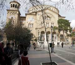 Πατέρας σε αμόκ απειλούσε σύζυγο και παιδιά. Menw Ston Agio Pantelehmona Axarnwn Empros8ofylakas Epal3h Koinwnikhs Palhs