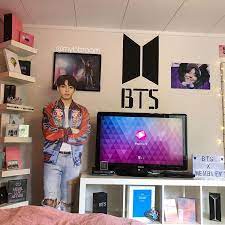 Bts Di Instagram Room Army Edition Comment If You Like My Room Army Room Decor Army Room Bedroom Decor