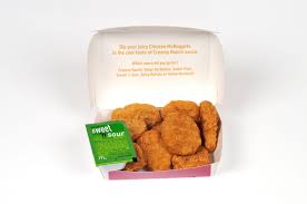 In a small bowl, dissolve the cornstarch in the water, mixing well. Mcdonald S Fan Claims This Is The Recipe For Making Their Sweet Sour Sauce At Home And It S A Lot Easier Than You Think