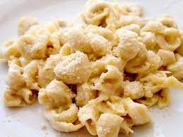 Paste cu sos alb de smantana sau iaurt gras cc eng sub. Tortellini Cu Ciuperci Si Sos De Smantana Delimano