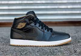 Air jordan 1 mid wmns canyon rust particle beige black sail bq6472_202. Jordan 1 Mid Black Metallic Gold Spring 2016 Sneakernews Com Air Jordans Air Jordan 1 Mid Black Air Jordan 1 Mid