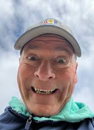 Enjoyable day golfing with friends in Florida