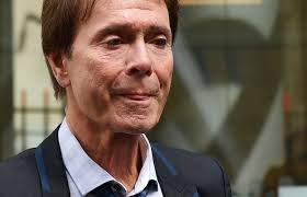 Cliff Richard wil meer geld van de BBC'