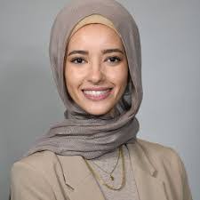 Sarah Radwan's Instagram, Twitter & Facebook