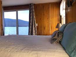 Maybe you would like to learn more about one of these? You Can Stay At A Floating Cabin On This Scenic Tennessee Lake And Fish From Your Front Porch It S A Southern Thing