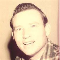 Wade Hale's Instagram, Twitter & Facebook