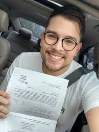 Justin Averill's Instagram, Twitter & Facebook