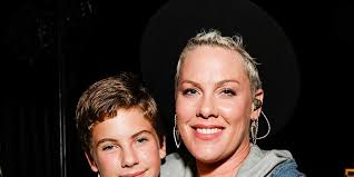 Pink's Daughter Willow Sings Broadway During 2025 Tony Awards