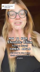 COMMENT “CLASS” FOR MY FREE POSING MASTERCLASS 📸 Do you avoid lower camera  angles because of a double chin? , Here are two steps for hiding a double  chin while taking photos from a lower camera ...