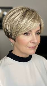 This fizzy lemon drink from the streets of Sicily is the ultimate refresher  for the summer 🍋. Get the recipe in the comments!