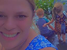 Ashley Stollings's Instagram, Twitter & Facebook